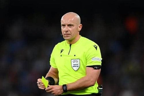 UEFA thay trọng tài ở chung kết Champions League?