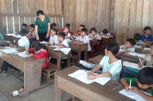 Gỡ khó cho giáo dục vùng Tây Nguyên - Bài 3: Thêm chính sách để đảm bảo công tác dạy và học