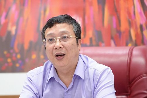 Ông Hoàng Trung giữ chức Thứ trưởng Bộ NN-PTNT