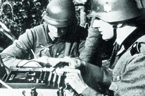 Cỗ máy mật mã nào khiến Hitler tự hào trong Thế chiến 2?