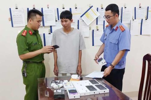 Bắt nam thanh niên trộm hàng loạt Iphone cao cấp ở Nam Định