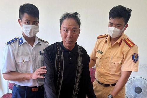 Bắt đối tượng vận chuyển ma túy trên biển