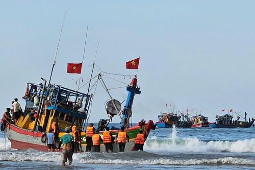 Kịp thời ứng cứu tàu cá gặp nạn trên biển