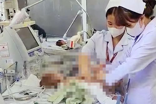 Đối xử tàn ác, 'thiên thần nằm nôi' bị bạo hành