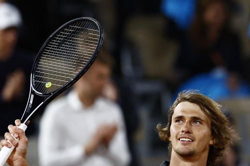 Alexander Zverev 'tốc hành' vào vòng 3 Roland Garros