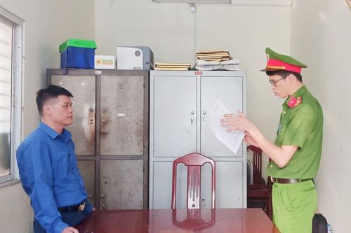 Bắt nguyên trưởng phòng kinh doanh bảo hiểm Dai-ichi Việt Nam