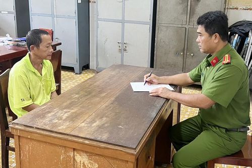 Lời khai của người chồng cầm chổi đánh vợ dã man