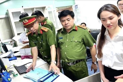 Vụ trục lợi tiền bảo hiểm tại các phòng khám: Tạm giữ hình sự 18 đối tượng