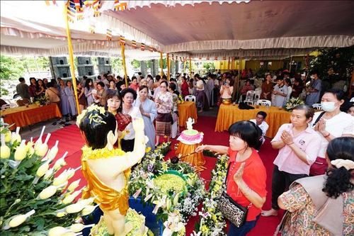 Chùa Phật Tích Viêng Chăn (Lào) tổ chức Đại lễ Phật đản Phật lịch 2567