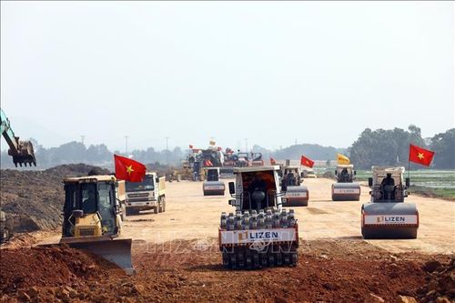 Gấp rút hoàn thành cao tốc Bắc - Nam từ Thanh Hóa đi Nghệ An trước 2/9