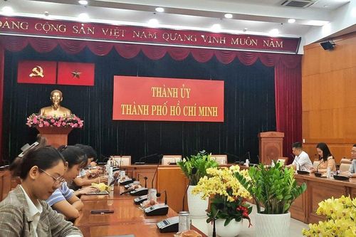 Bồi dưỡng kiến thức về xây dựng Đảng cho các cơ quan báo chí