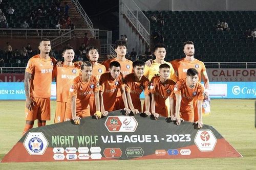Cầu thủ SHB Đà Nẵng 'bẻ ghế' HLV Phan Thanh Hùng?