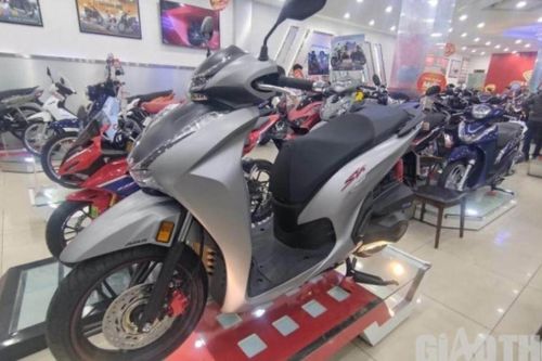 Giá xe SH tháng 6/2023: Nhiều mẫu bán dưới giá đề xuất của hãng