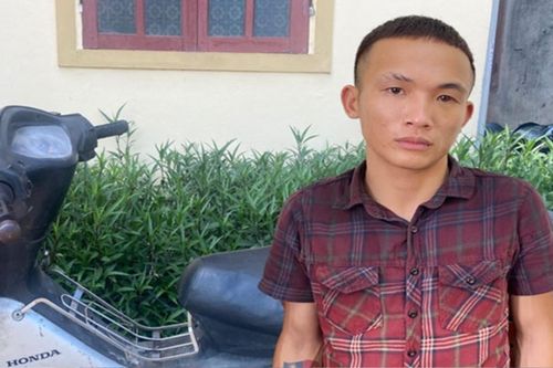 Đi làm đồng về, người đàn ông ngỡ ngàng khi thấy chiếc xe máy đã 'biến' thành xe đạp