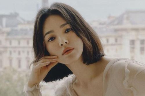 Song Hye Kyo dẫn đầu danh sách ngọc nữ Hàn thập niên 2000 sau khi trở thành thị hậu Baeksang 2023