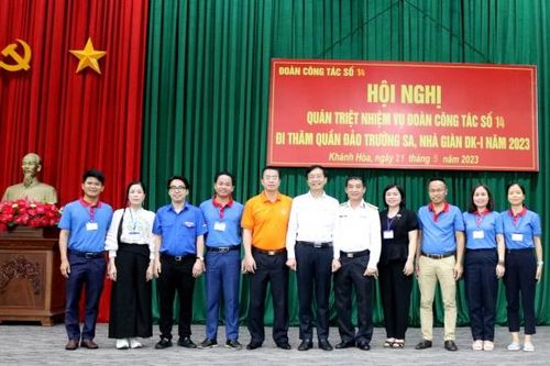 Tổng công ty Khí Việt Nam tham gia chuyến đi thăm quân dân quần đảo Trường Sa và nhà giàn DK1