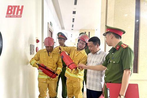 Bảo đảm an toàn cho du khách mùa du lịch biển