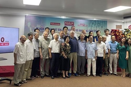Ba mươi năm trước, ngày này…