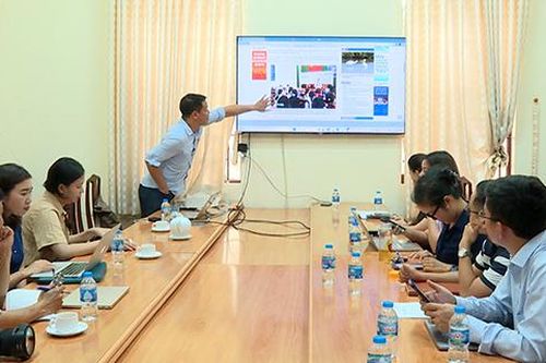 Bồi dưỡng nghiệp vụ ảnh báo chí cho phóng viên, biên tập viên Báo Đồng Nai