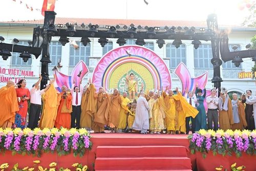 BR-VT: Ban Trị sự tỉnh cử hành Đại lễ Phật đản và 350 chiếc xích-lô diễu hành tại TP.Vũng Tàu