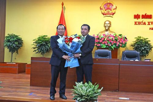 Ông Lê Văn Hiệu được bầu giữ chức Chủ tịch HĐND tỉnh Hải Dương