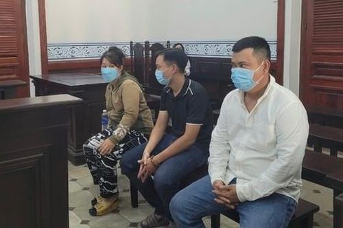 Tuyên y án sơ thẩm 2 bị cáo về tội 'sản xuất, mua bán hàng giả'