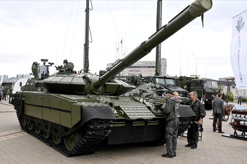 Belarus ra mắt phiên bản T-72 nâng cấp mạnh hơn T-72B3 của Nga?