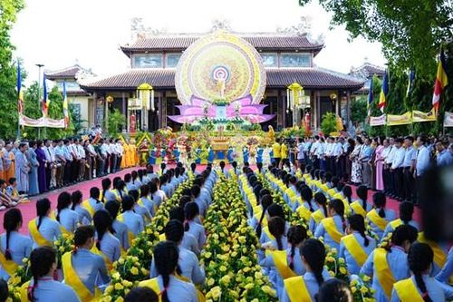 BẢN TIN MẶT TRẬN: Phó Chủ tịch Hoàng Công Thủy dự lễ chính thức Đại lễ Phật đản 2023 tại Huế