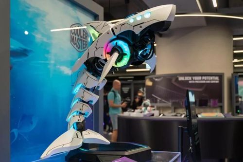 Những mẫu máy tính kỳ lạ nhất tại Computex 2023
