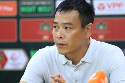 SLNA và SHB Đà Nẵng đồng loạt 'thay tướng' sau chuỗi trận thất vọng