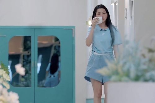 Chi Pu bất ngờ bật khóc nức nở trong hậu trường 'Đạp gió 2023', lý do là gì?