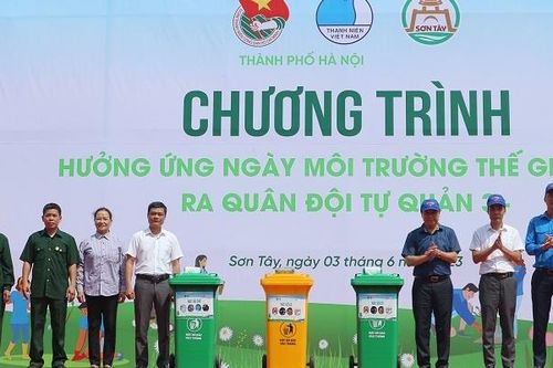 Thanh niên Thủ đô chung tay vì một thành phố 'Sáng - Xanh - Sạch - Đẹp'