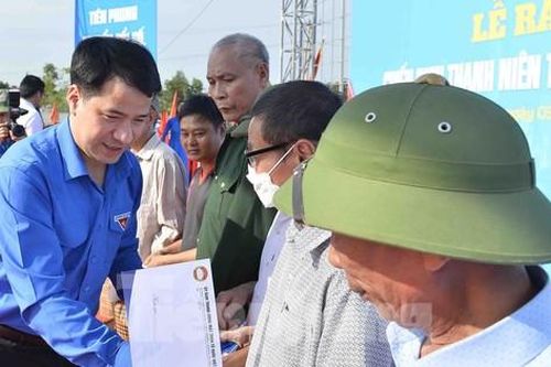 Bí thư T.Ư Đoàn Ngô Văn Cương ra quân chiến dịch Thanh niên tình nguyện Hè tại Nghệ An