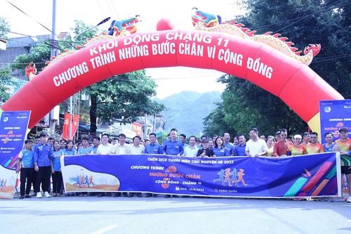 Chặng 11 'Những bước chân vì cộng đồng' chính thức khởi động