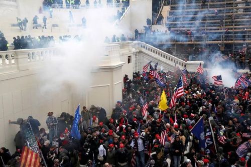 'Những người giữ lời thề' nhận án tù liên quan tới vụ bạo loạn tại Điện Capitol