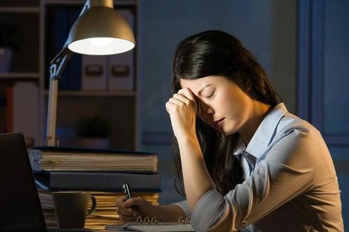 8 thói quen xấu rút ngắn tuổi thọ