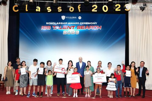 Ivy Global School trao hơn 13 tỷ đồng học bổng cho học sinh tài năng