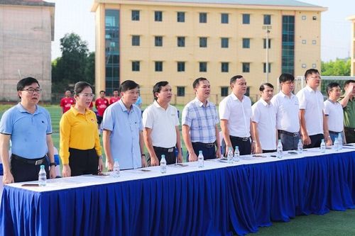 Khai mạc giải Bóng đá báo chí miền Trung lần thứ IX