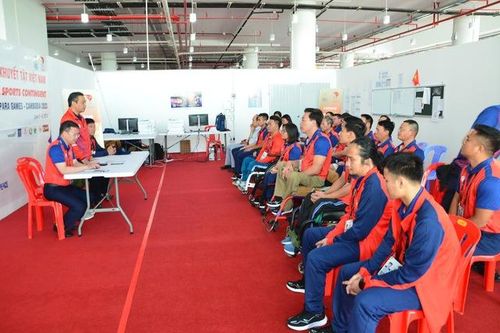 Thăm hỏi, động viên các VĐV tham dự ASEAN Para Games 12