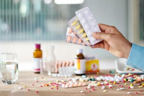 Bản tin 3/6: Thu hồi một lô thuốc viêm phế quản không đạt chất lượng