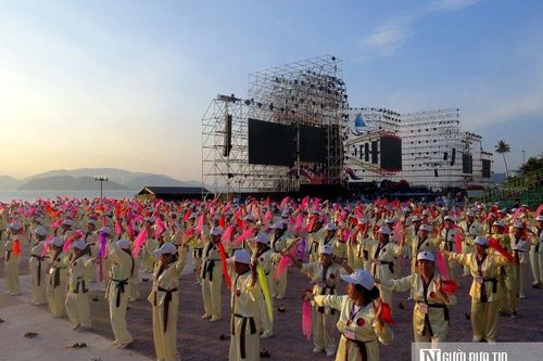 Khánh Hòa: 370 người cao tuổi tham gia đồng diễn thể dục dưỡng sinh
