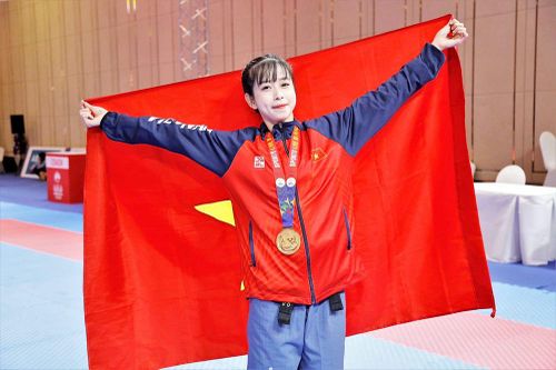 Nữ vận động viên taekwondo Châu Tuyết Vân: Đằng sau những tấm huy chương là hành trình đam mê và khổ luyện