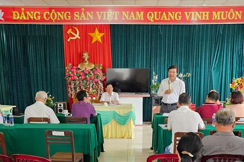 Chủ tịch UBND tỉnh Trương Hải Long dự sinh hoạt Chi bộ tổ dân phố 1, phường Tây Sơn