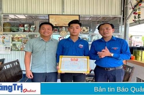 Tuyên dương đoàn viên nhặt được của rơi trả người đánh mất