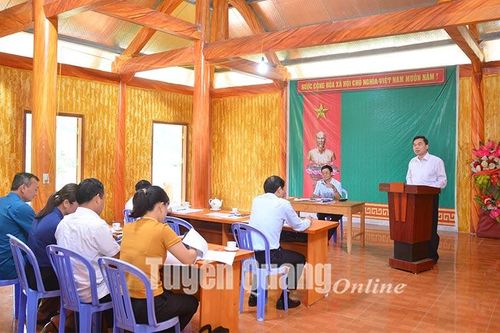 Ban Tổ chức Tỉnh ủy dự và giám sát sinh hoạt Đảng tại xã Yên Thuận
