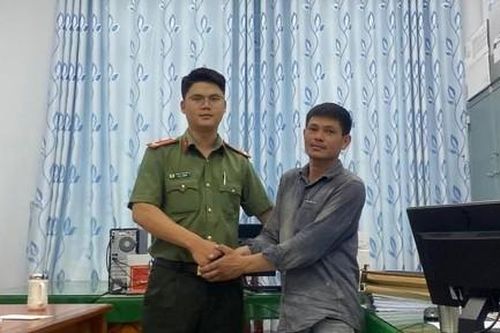 Nỗ lực giúp anh công nhân nhận lại 25 triệu chuyển khoản nhầm để chữa bệnh cho mẹ