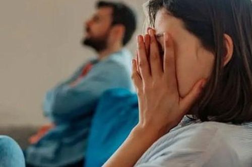 Bạo lực lạnh của một cặp vợ chồng Nhật khiến ai nấy đều sửng sốt