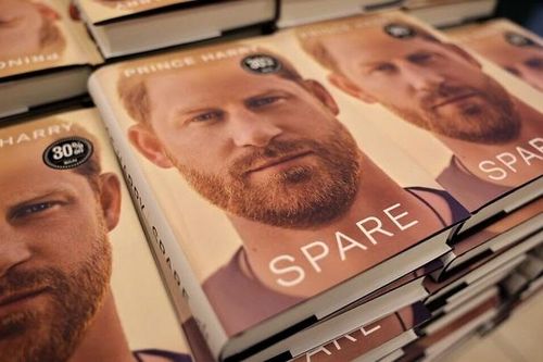 Hồi ký 'Spare' của Hoàng tử Harry sắp có bản tiếng Việt