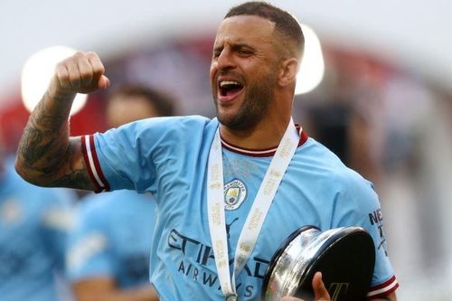 Sao Man City ăn mừng hài hước sau khi hạ Man United