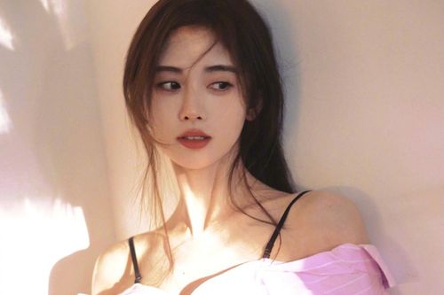 Diễn xuất tệ của Cúc Tịnh Y khiến khán giả bỏ xem phim